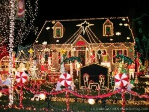 tacky_christmas_decorations_640_16